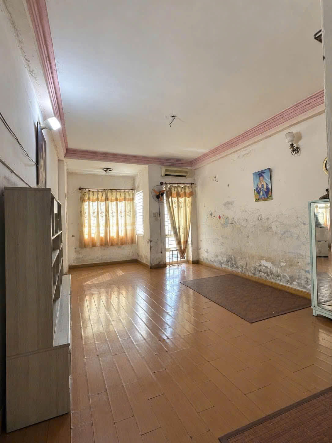 Bán nhà Mặt tiền  Nguyễn Minh Hoàng - gần Cộng Hòa, khu K300, 4x20m, 4 Tầng, chỉ 14,3 Tỷ. 16021384