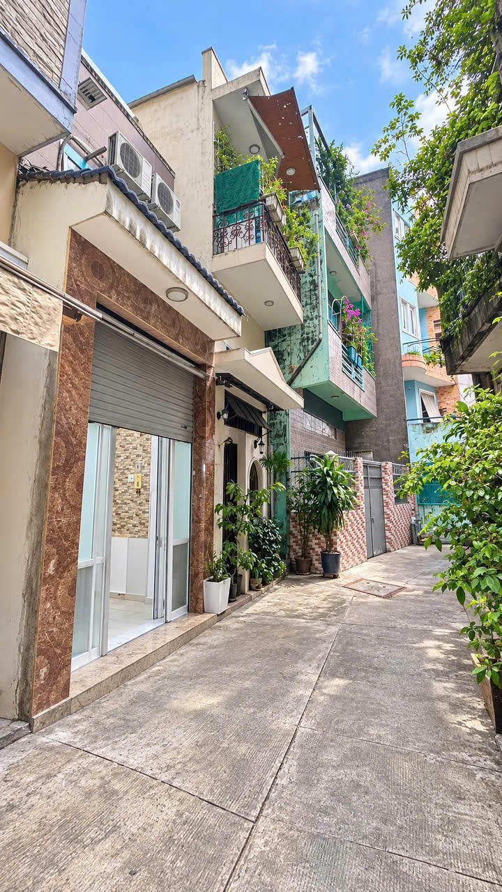 Nhà Thuê Quận 3 - Cách Mạng Tháng Tám - 52M - 2PN - 12 Triệu 16021400
