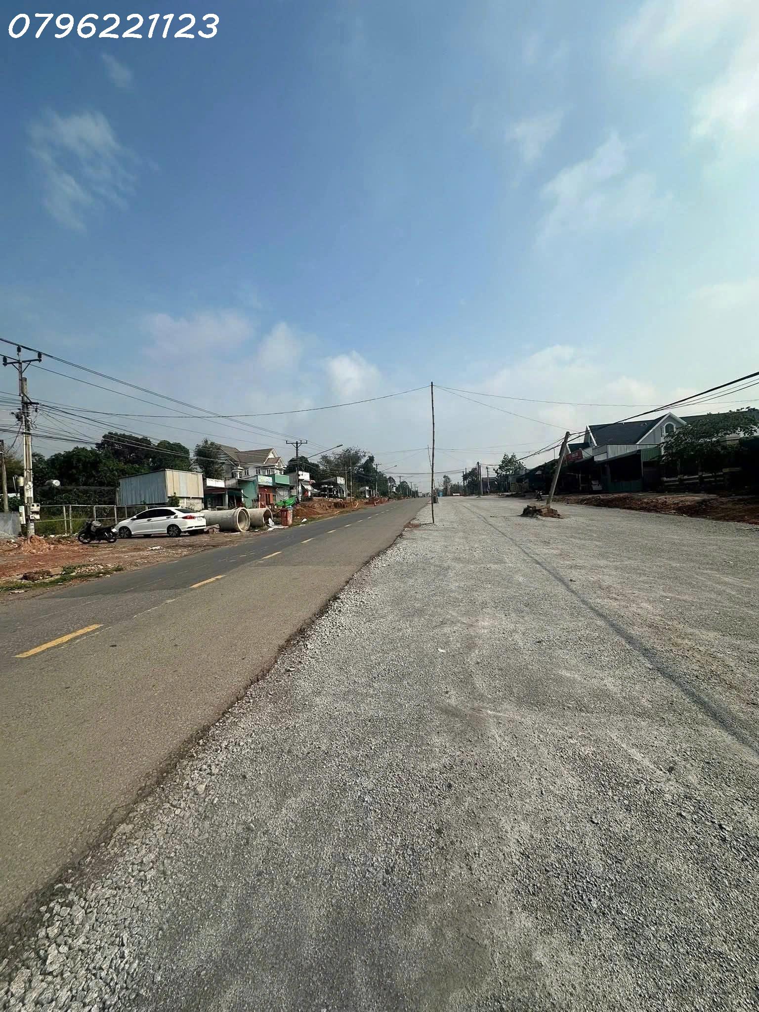 Bán đất tại đường Lò Rèn, Long Hòa, 5tr/m2, 4300m2, view đẹp, nhiều tiện ích 16021422