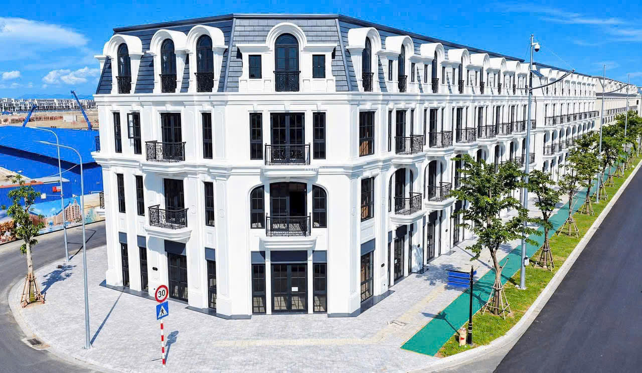 Kính gửi Anh/Chị thông tin căn:🔹 Mã căn: TL-1240 Nhà Phố 100m2 Khu Vịnh Tiên 16021464