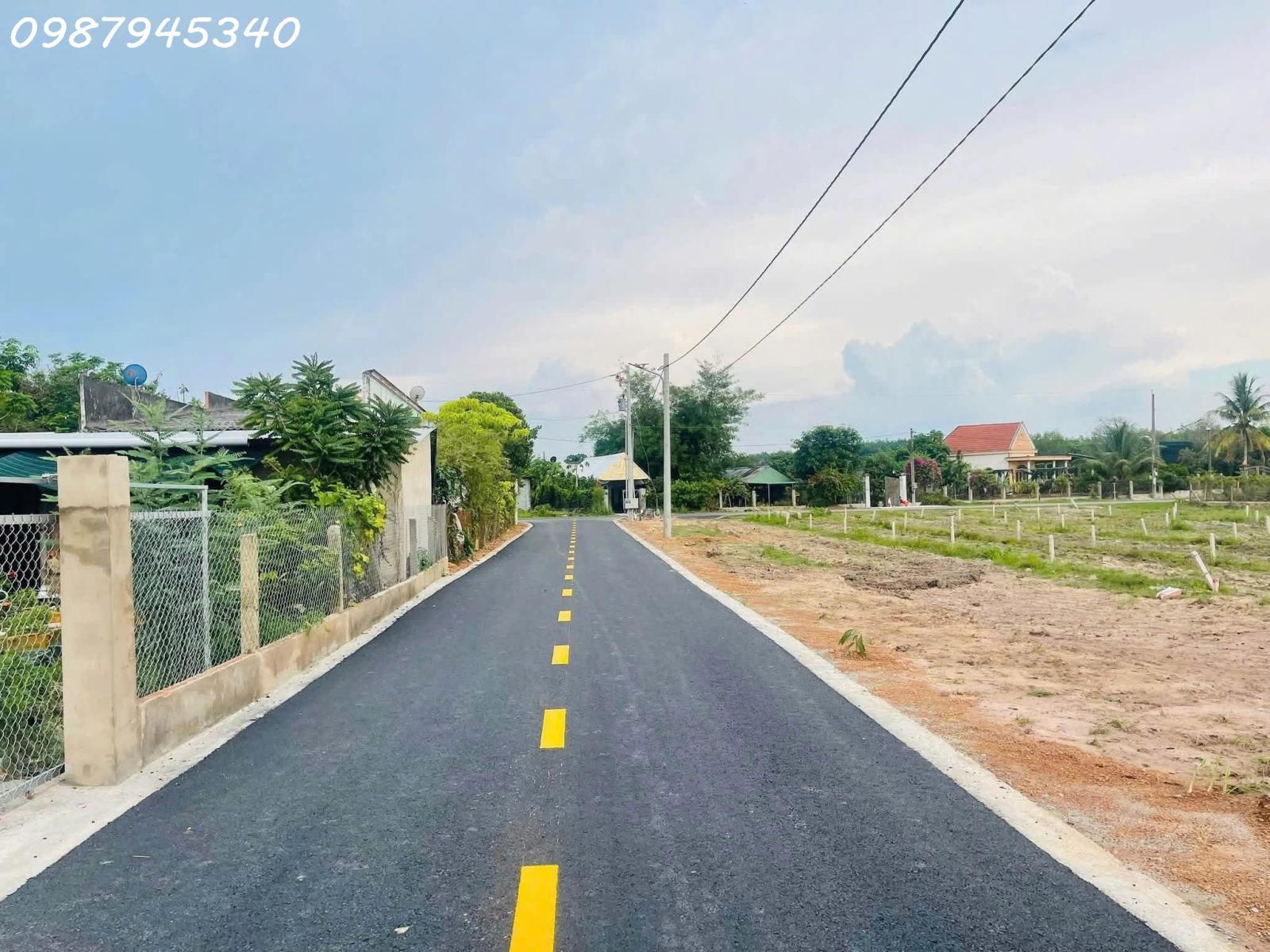 Bán đất đường Lò Rèn, Long Hòa, 4,5tr/m2, 3100m2 view đẹp Hot! 16021465