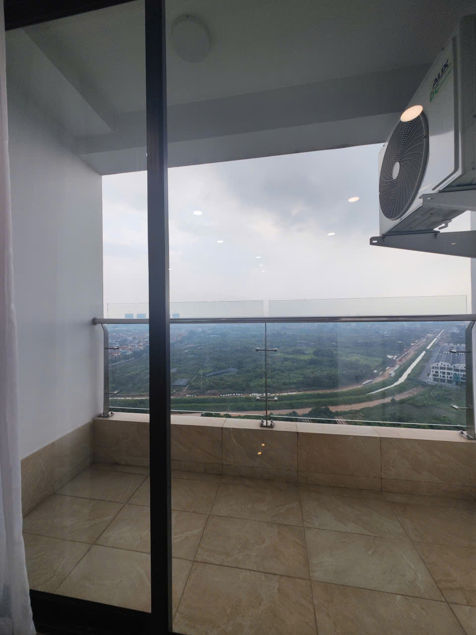 Cần bán căn hộ 2PN Trust City 2,36 tỷ giá tốt tầng 19 16021473