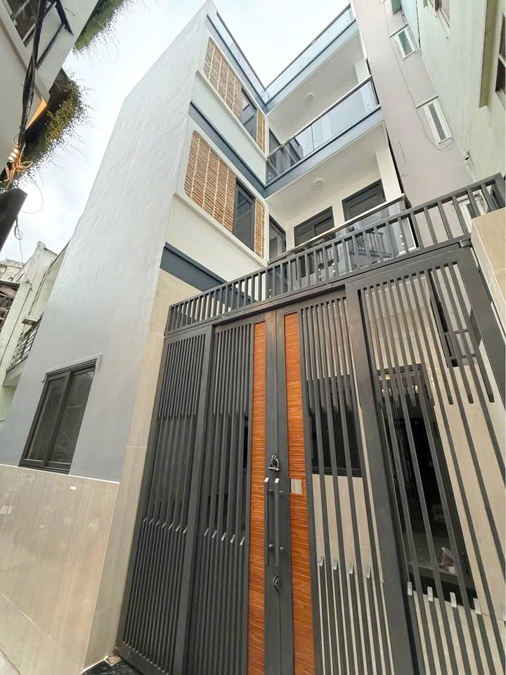 Nhà 2 lầu/ST/4PN vị trí đẹp Âu Dương Lân P3Q8 P.Chánh Hưng 16021481
