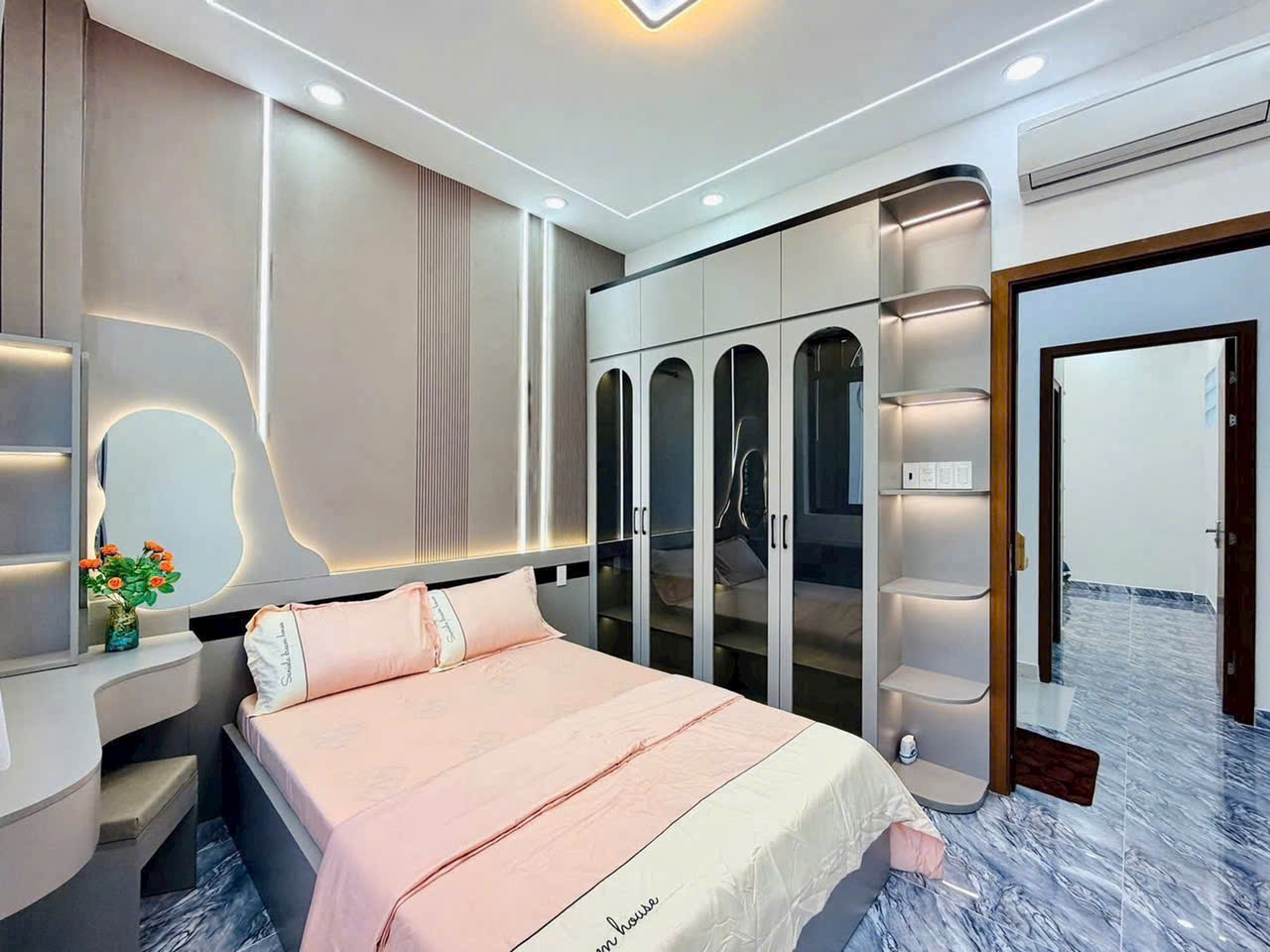 Nhà Huỳnh Tấn Phát 3 tầng, 4PN , mới xây 100% , ngang 5m, full nội thất đẹp, chỉ nhỉnh 4 tỷ, phù 16021504