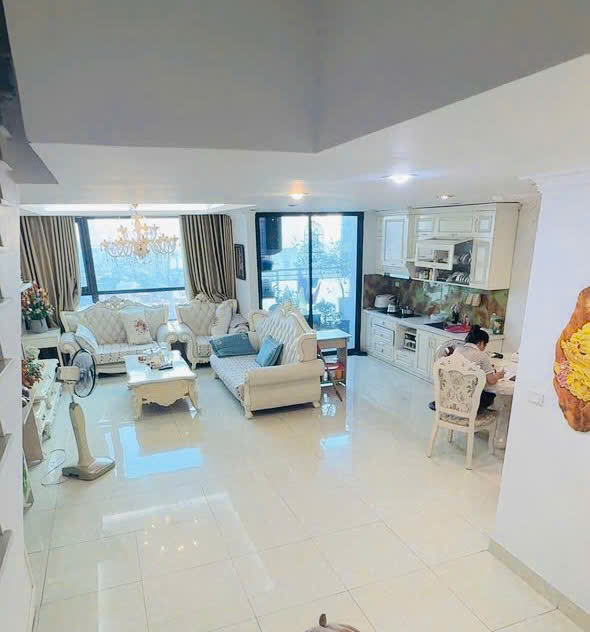 BÁN CĂN HỘ CHUNG CƯ  HOÀNG HUY GOLDEN LAND - THANH XUÂN 120M 3 NGỦ - CHỈ 85TR/M - FULL NỘI THẤT Ở 16021547