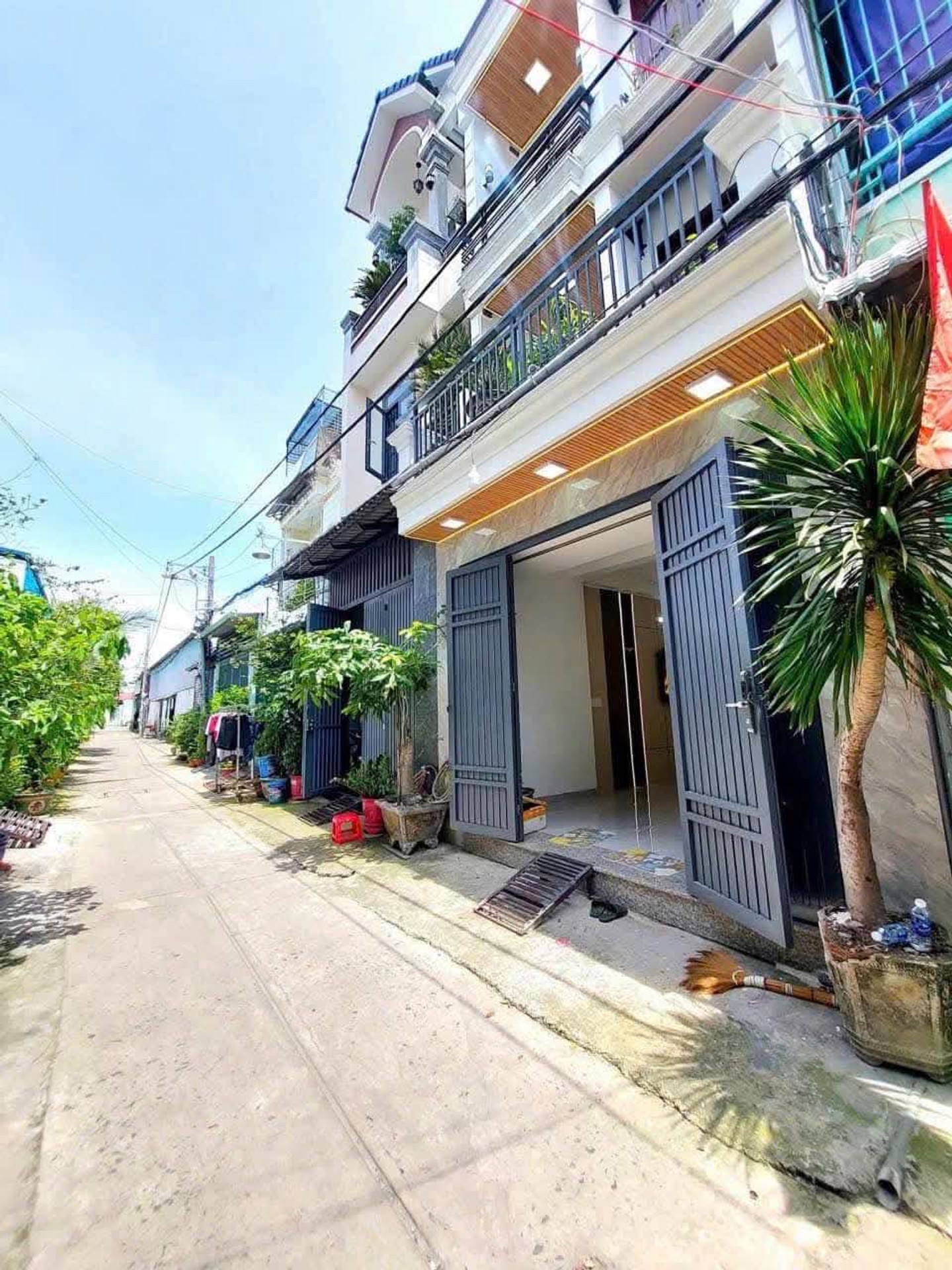 Bán nhà Lê văn khương q12 4 x14 3 tầng xe hơi 4,9 tỷ 16021592