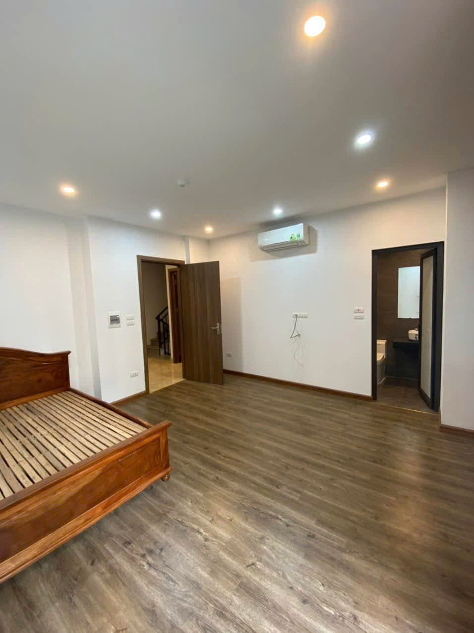 CHO THUÊ CCMN TẠI LẠC LONG QUÂN, TÂY HỒ, HÀ NỘI - GIÁ 5TR 16021609