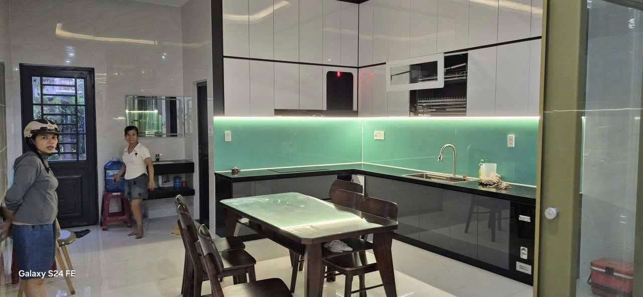 CHO THUÊ NHÀ NGUYÊN CĂN 3 TẦNG MỚI XÂY – HÒA TIẾN, ĐÀ NẴNG Mặt tiền đường 605 Có thể thuê nguyên 16021622