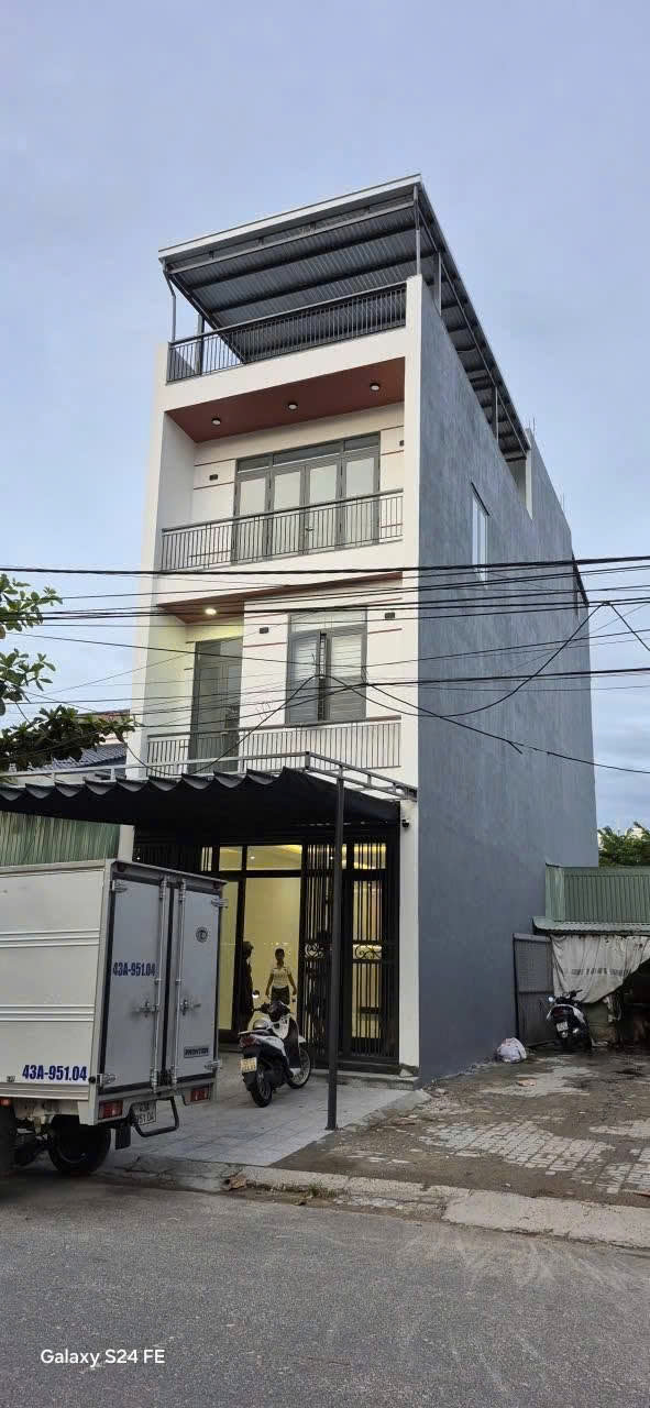 CHO THUÊ NHÀ NGUYÊN CĂN 3 TẦNG MỚI XÂY – HÒA TIẾN, ĐÀ NẴNG Mặt tiền đường 605 Có thể thuê nguyên 16021622