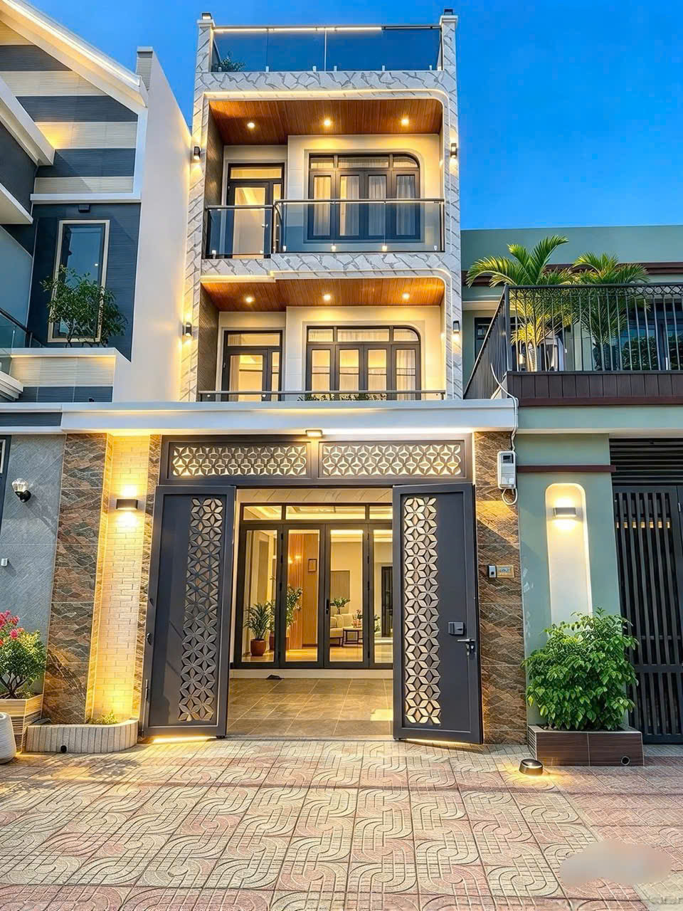 Bán nhà Mặt tiền bình hòa 24 buôn hay mở sapa quá hợp lý !!! 16021639