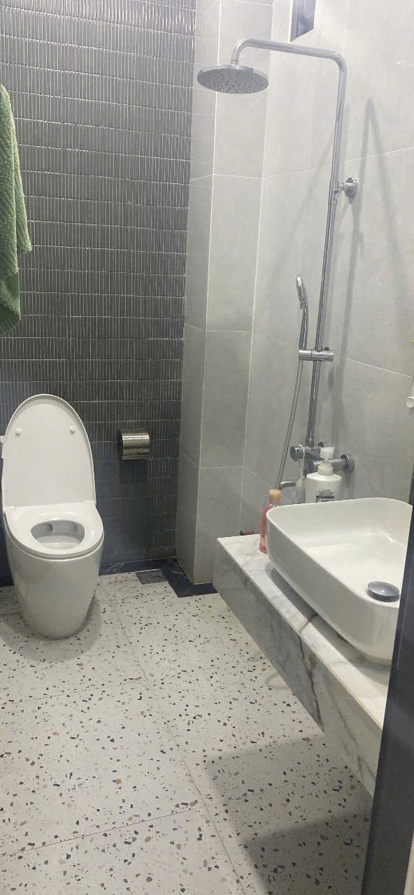 CHÍNH CHỦ. cần bán nhà 1 lầu .1 trệt. với đầy đủ công năng. đối diện khu du lịch đại 16021673