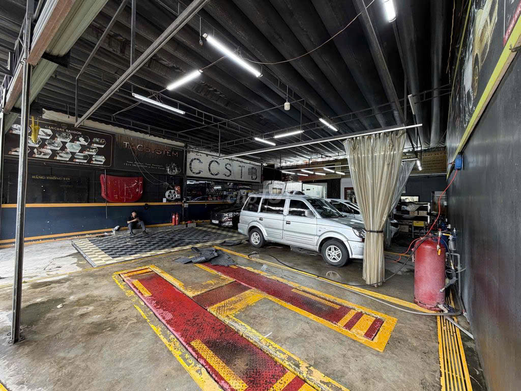SANG NHƯỢNG TIỆM CHĂM SÓC XE 500M² – TÂN BÌNH Vị trí: Đường Trần Thái Tông, P.15, Q. Tân Bình, 16021726