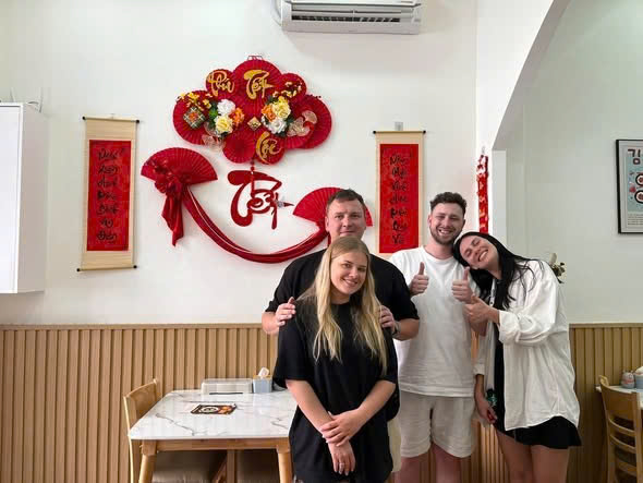 SANG GẤP QUÁN ĂN HÀN QUỐC – VỊ TRÍ VÀNG TRUNG TÂM QUẬN NINH KIỀU, CẦN THƠ  Địa chỉ: 49 Nam Kỳ Khởi 16021728