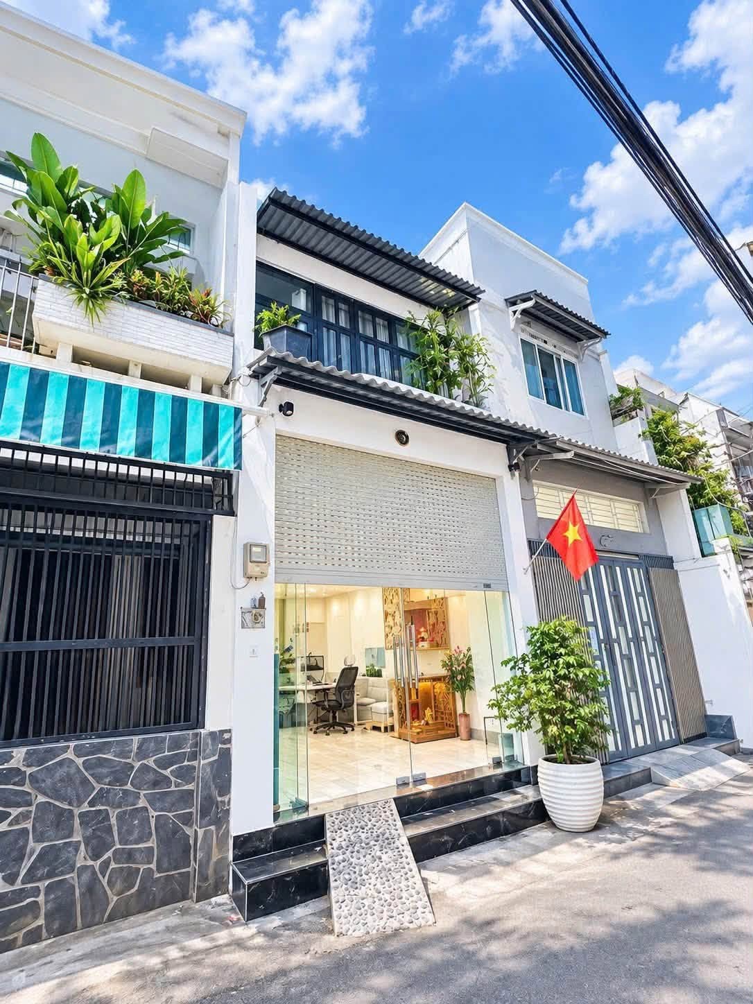NHÀ 2 MẶT TIỀN PHAN VĂN TRỊ -P10 - GÒ VẤP – 50M² (4x12,5M) – Ô TÔ VÀO NHÀ -NỘI THẤT XỊN – SÁT BV 16021789