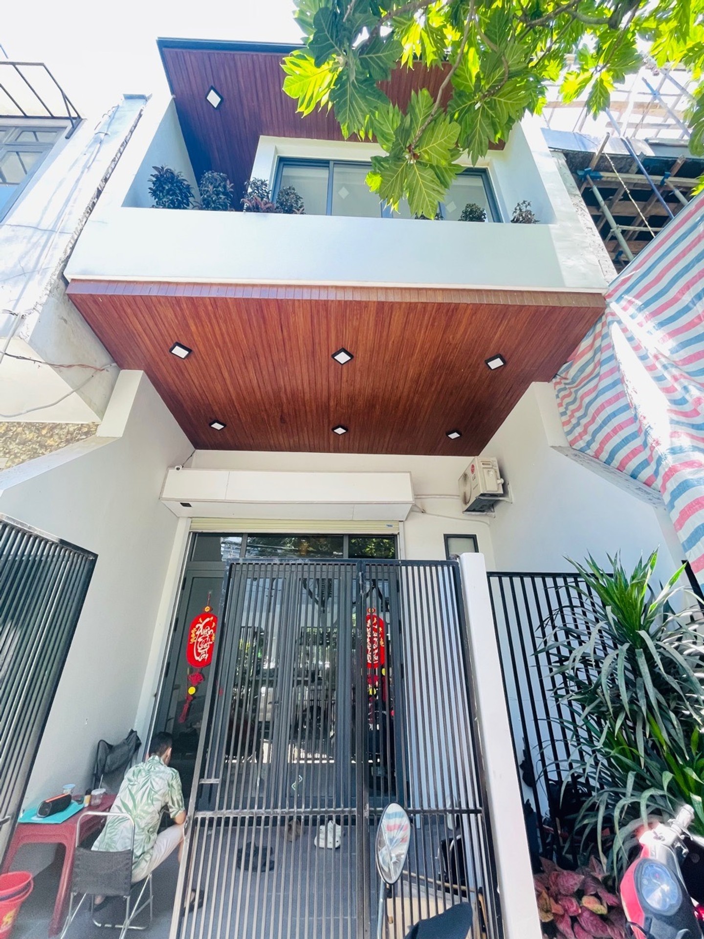 ÁN NHÀ MẶT TIỀN HUY CẬN – HÒA CƯỜNG  ĐỐI DIỆN CÔNG VIÊN, NHÀ ĐẸP 2,5 TẦNG 
📐 THÔNG TIN CĂN 16021821