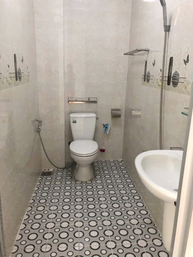 Nhà 4 tầng nở hậu hẻm 6m đường Âu Dương Lân (P3Q8 cũ) P. Chánh Hưng. Giá 7,4 tỷ TL 16021877