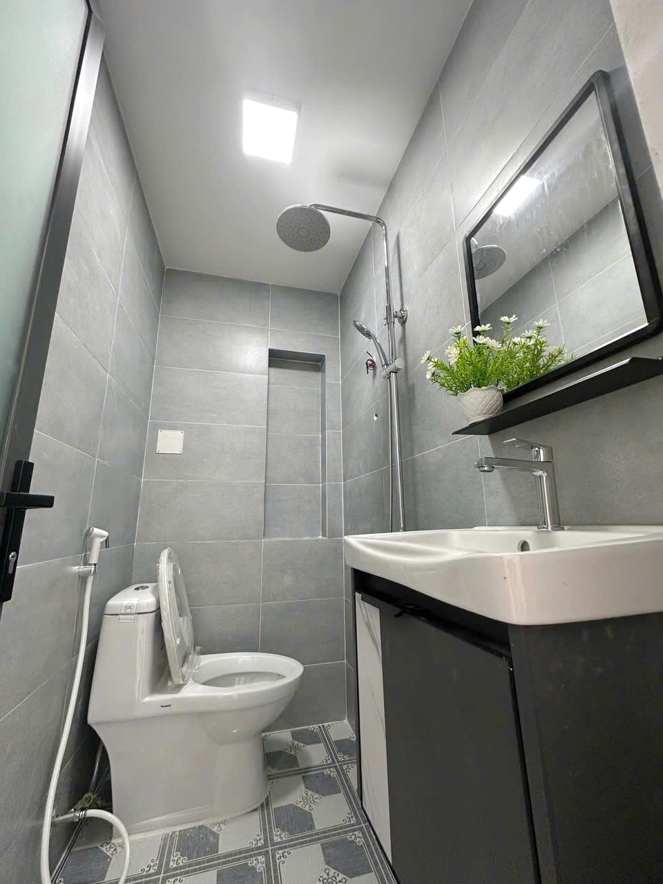 Nhà mới đẹp 3.5*13m hẻm 184 Âu Dương Lân P3Q8 16021898