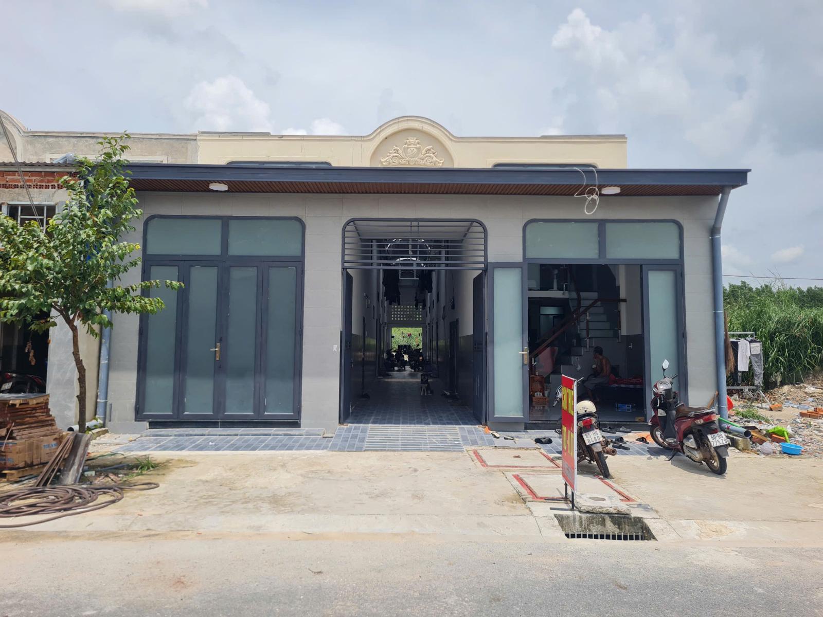 1TỈ 3 CÔNG CHỨNG DÃY TRỌ 1 KIOT 4 PHÒNG THU NHẬP 10TR/THÁNG 16021909