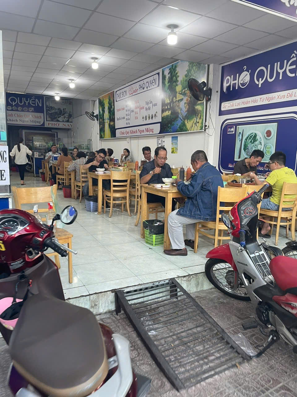 SANG NHƯỢNG GẤP QUÁN PHỞ ĐANG HOẠT ĐỘNG – NHÀ BÈ, TP.HCM 16021945