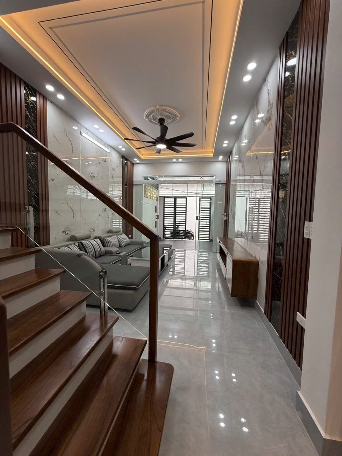 Bán nhà 3.5 tầng ngõ phố Nguyễn Chí Thanh, ph Tân Bình, TP HD, 70m2, mt 4m, 3 ngủ, 3.x tỷ 16021951