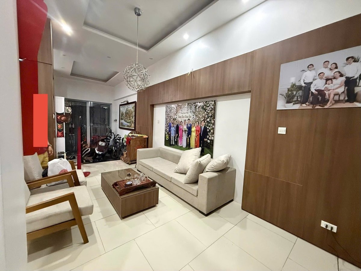 Bán Nhà Nguyên Hồng. Đống Đa. Ô Tô. DT 70m2. MT 6.5m. 5 Tầng. Giá 31.2 Tỷ. 16021964