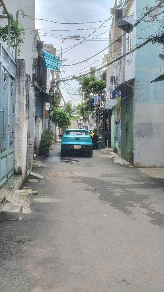Cho thuê nhà 9tr, hẻm xe hơi ngay cổng ĐH Văn Lang - Gò Vấp 16021986