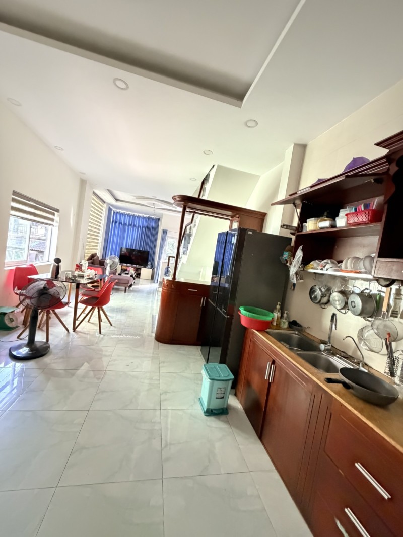Bán nhà 3 tầng Gò Cát, Phú Hữu, Q9, Thủ Đức, TP HCM. DT 56m2, sổ hồng riêng. Giá 6,97 tỷ. 16021988