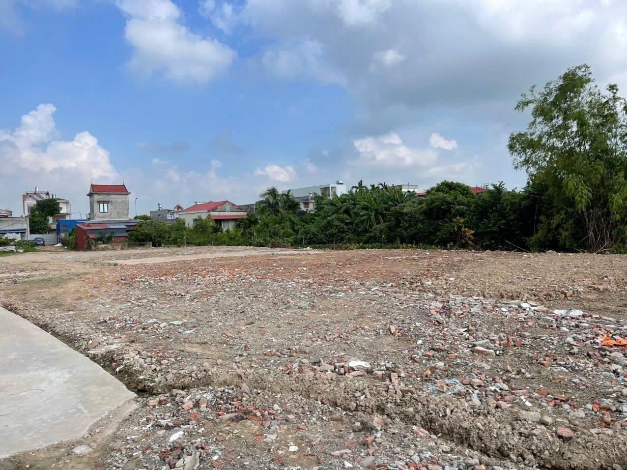 CHÍNH CHỦ CHO THUÊ MẶT BẰNG 2000M2, THỬA ĐẤT SIÊU VIP, MẶT ĐƯỜNG 354 Địa chỉ: thôn Phương Hạ, Xã An 16022038