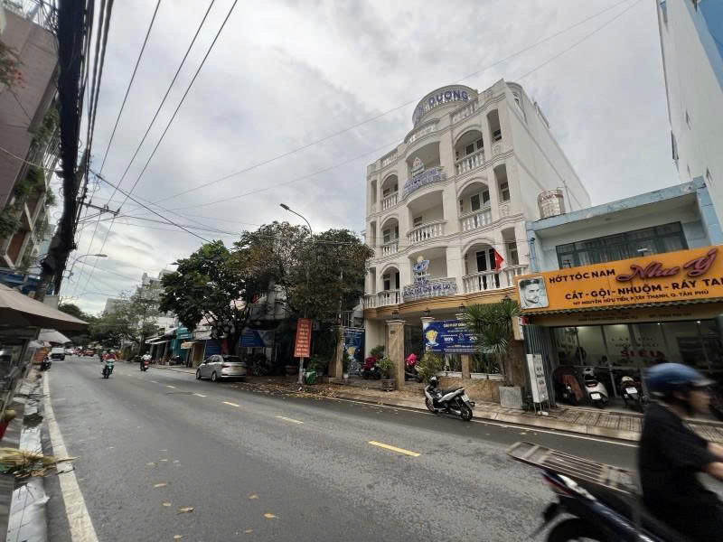Bán nhà Cấp 4 -  Mặt tiền Nguyễn Hữu Tiến - giao Tây Thạnh, 6,1x30m,  GPXD 8 tầng, 21,9 tỷ 16022055