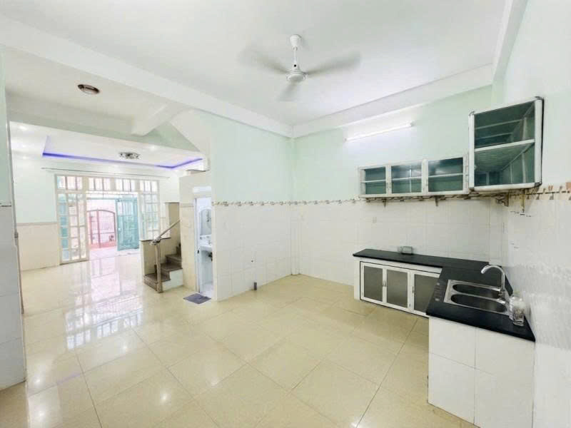 Bán nhà phố Nguyễn Bặc - gần chợ Phạm Văn Hai, 5x12m, 2 Tầng - 2 PN, Sổ A4 hạ  6,3 tỷ. 16022067