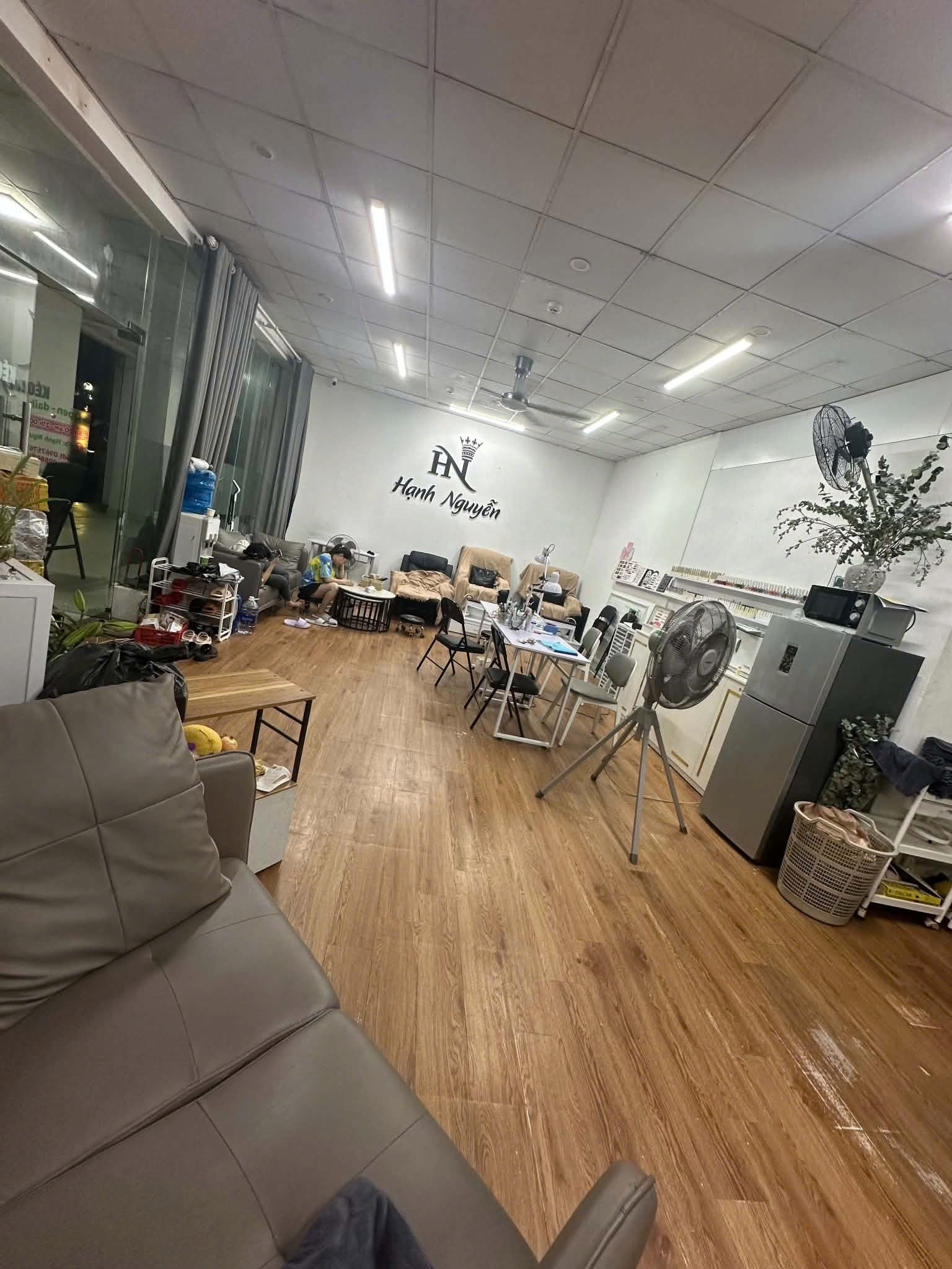 Sang nhượng TIỆM NAIL – MI – GỘI ĐẦU – TRIỆT LÔNG  full đồ, đầy đủ trang thiết bị, nhận sang có thể 16022071
