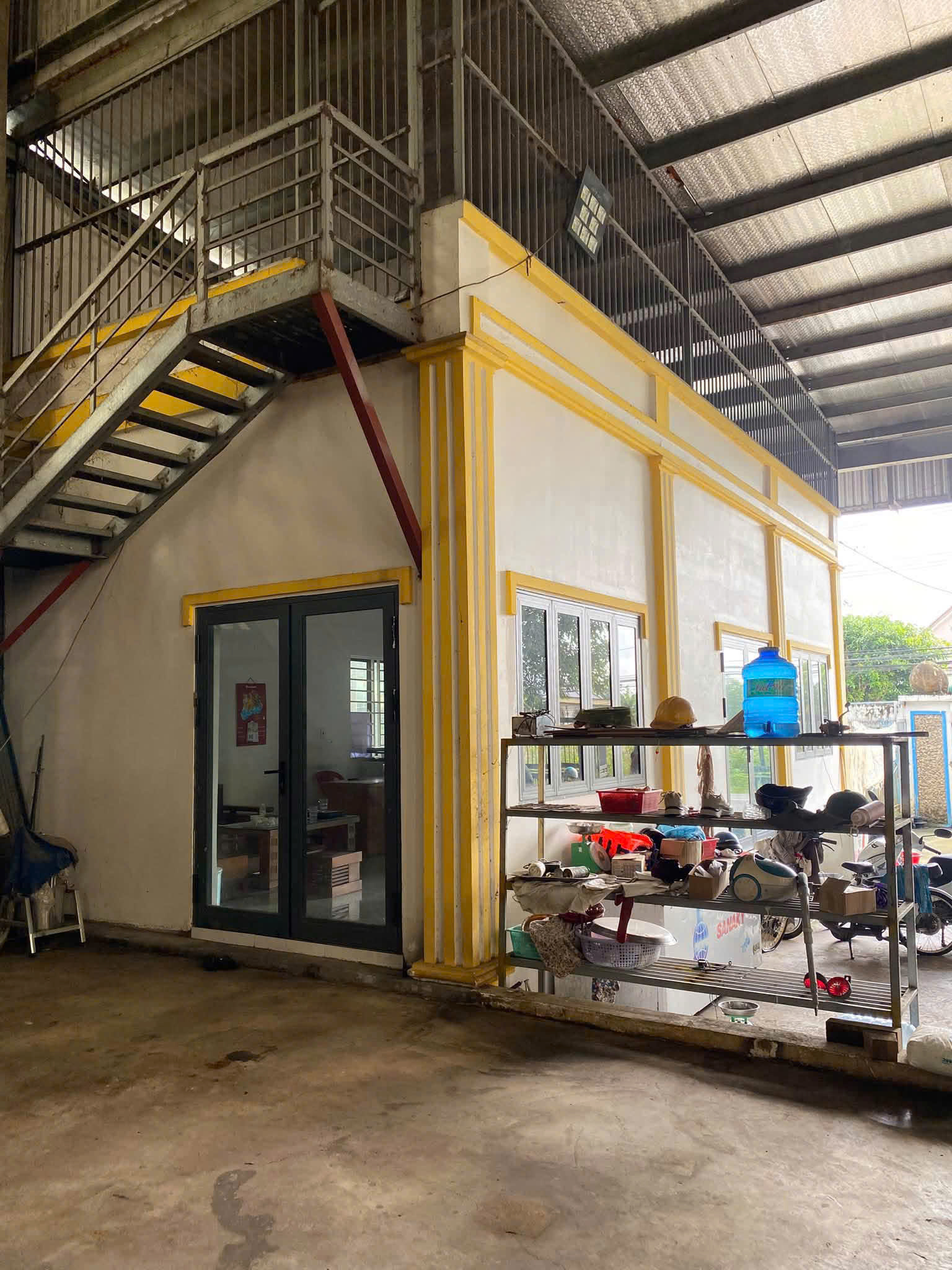 XN566 cho thuê xưởng sản xuất cơ khí có sẵn cầu trục 5 tấn, thích hợp nhiều ngành khác 16022104