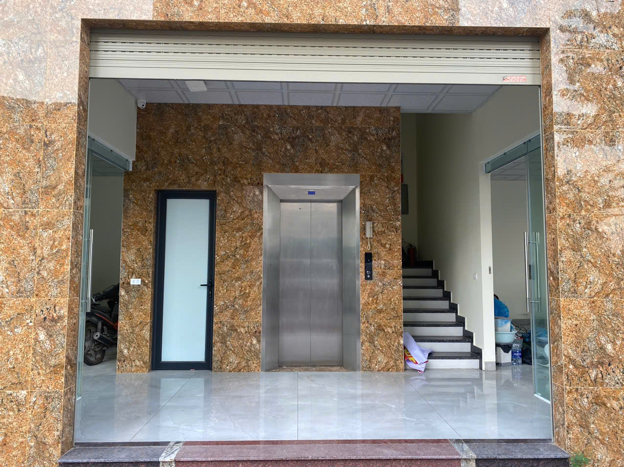 CHO THUÊ TÒA NHÀ LÔ GÓC 5 TẦNG TẠI KHẮC NIỆM – TP. BẮC NINH 16022116