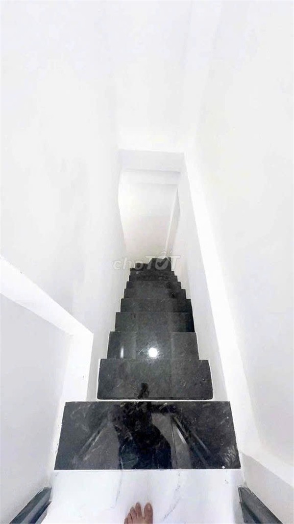 NHÀ CHÍNH CHỦ - SỔ HỒNG RIÊNG Tại Đường Đoàn Văn Bơ, Phường 16, Quận 4, Tp Hồ Chí Minh 16022202