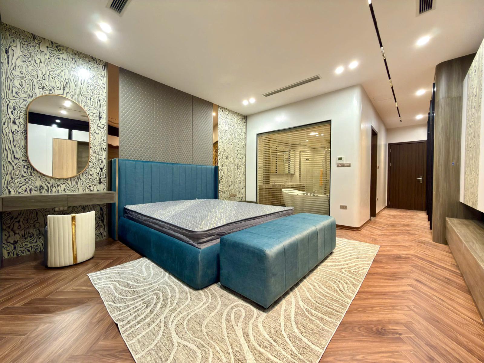 Hạ sâu nhà đẹp Ngọc Lâm,DT 75M,MT 5M,mặt ngõ ô tô tránh,KD đỉnh.Hơn 17 tỷ 16022232