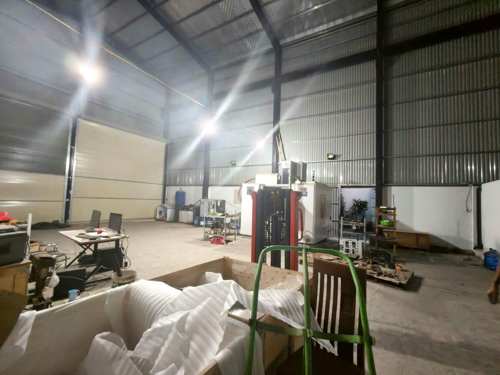Cho thuê Kho xưởng 210m2, mt11m, xe tải lớn, 15tr/th, Nguyên Khê, Đông Anh. 16022323