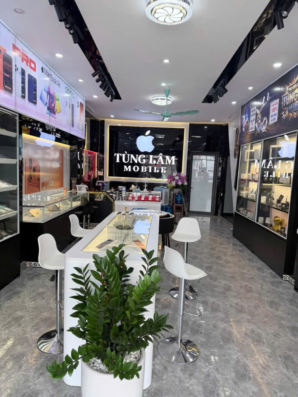 SANG NHƯỢNG CỬA HÀNG ĐIỆN THOẠI – ĐANG KINH DOANH TỐT Địa chỉ: 288 Quang Trung, Hiệp Hòa, Bắc Ninh 16022342