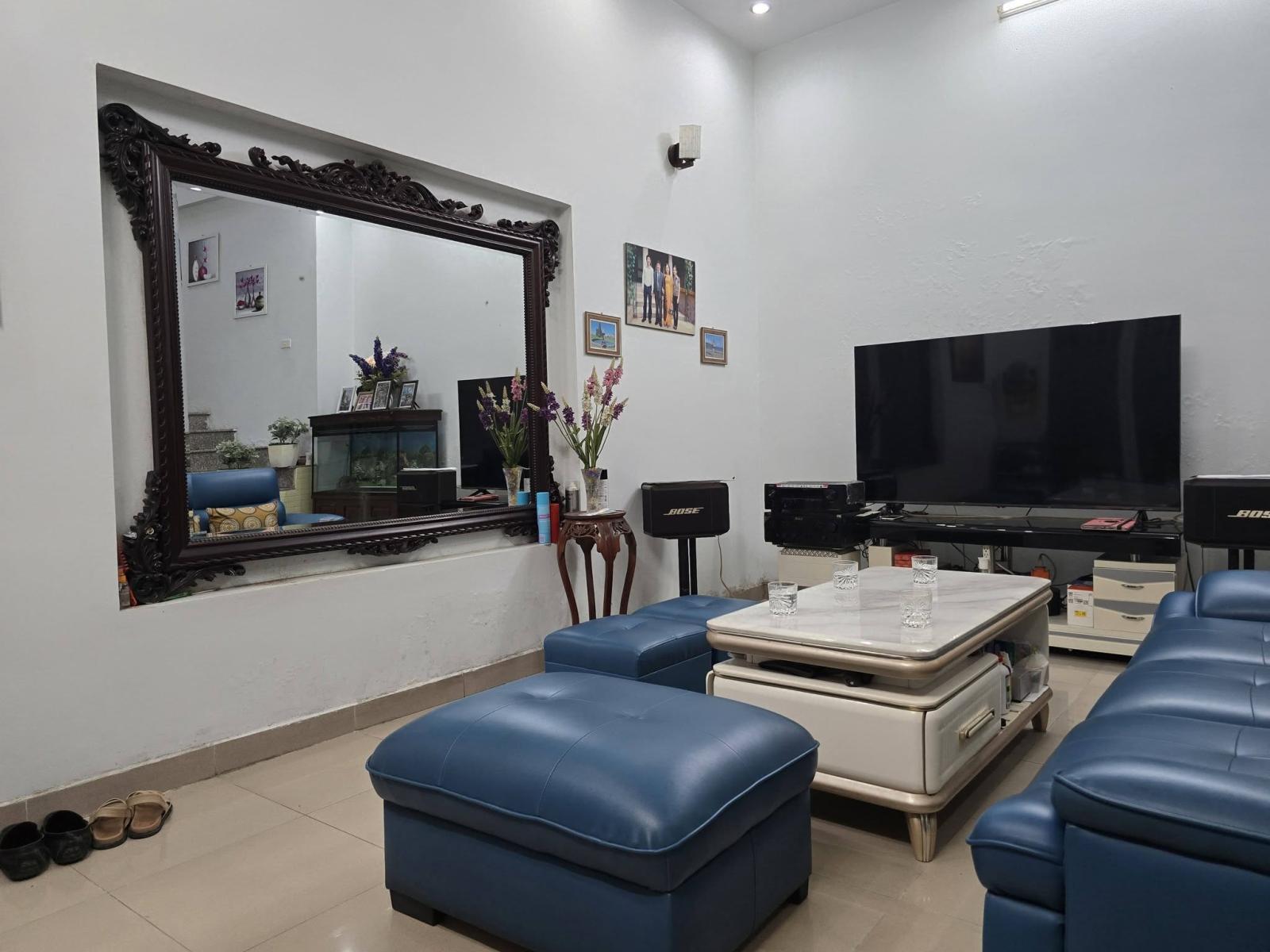 Bán nhà Đường Thành, 60m2, 3 tầng, mặt tiền 4m, nhỉnh 36.8 tỉ, ngõ rộng, phù hợp xây khách sạn 16022451