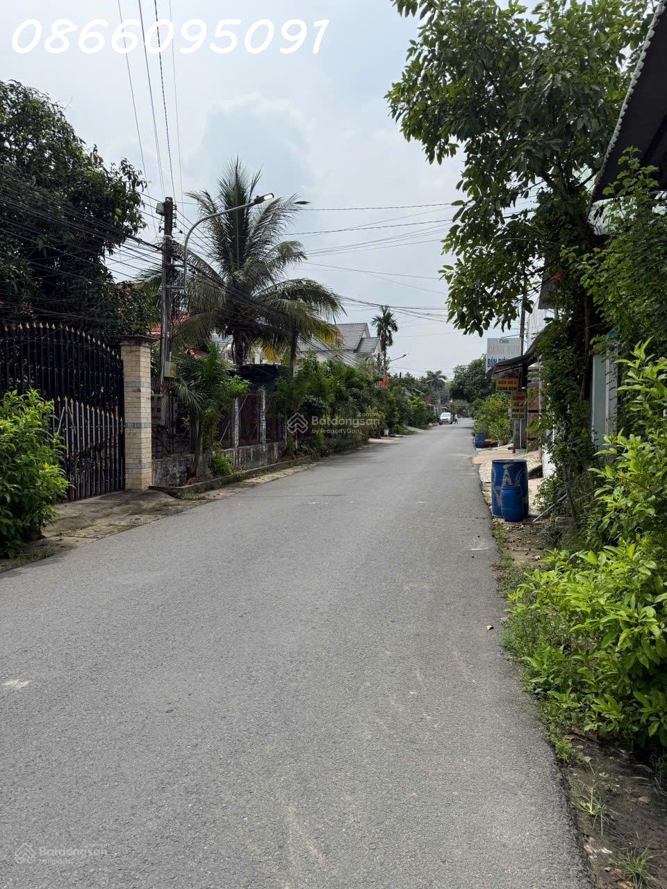 Hàng hiếm, bán đất tặng nhà cấp 4 đường Chánh Phú Hòa 045, 120m2, 2,8 tỷ 16022498