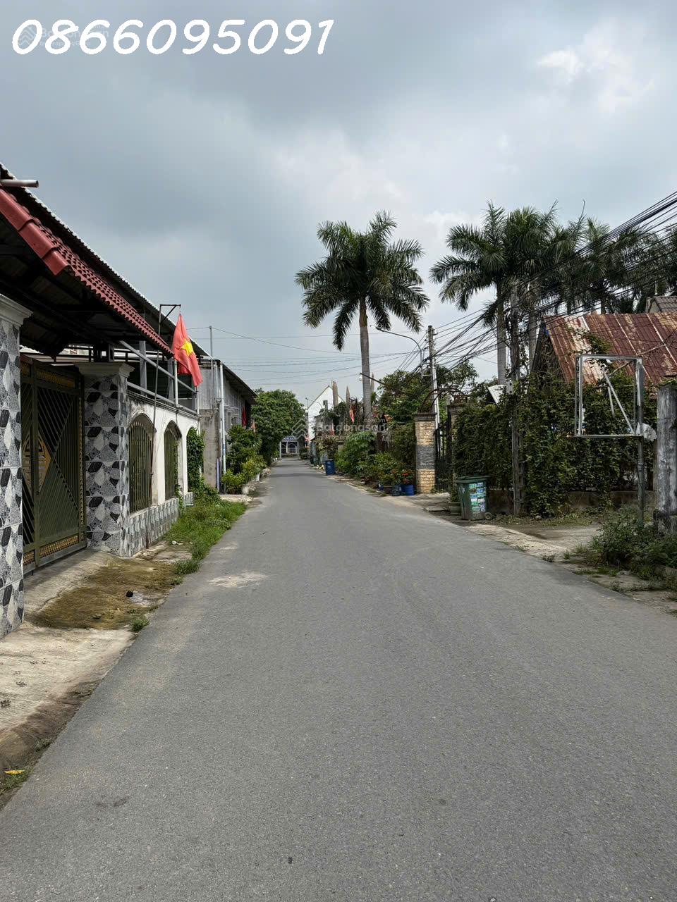 Hàng hiếm, bán đất tặng nhà cấp 4 đường Chánh Phú Hòa 045, 120m2, 2,8 tỷ 16022498
