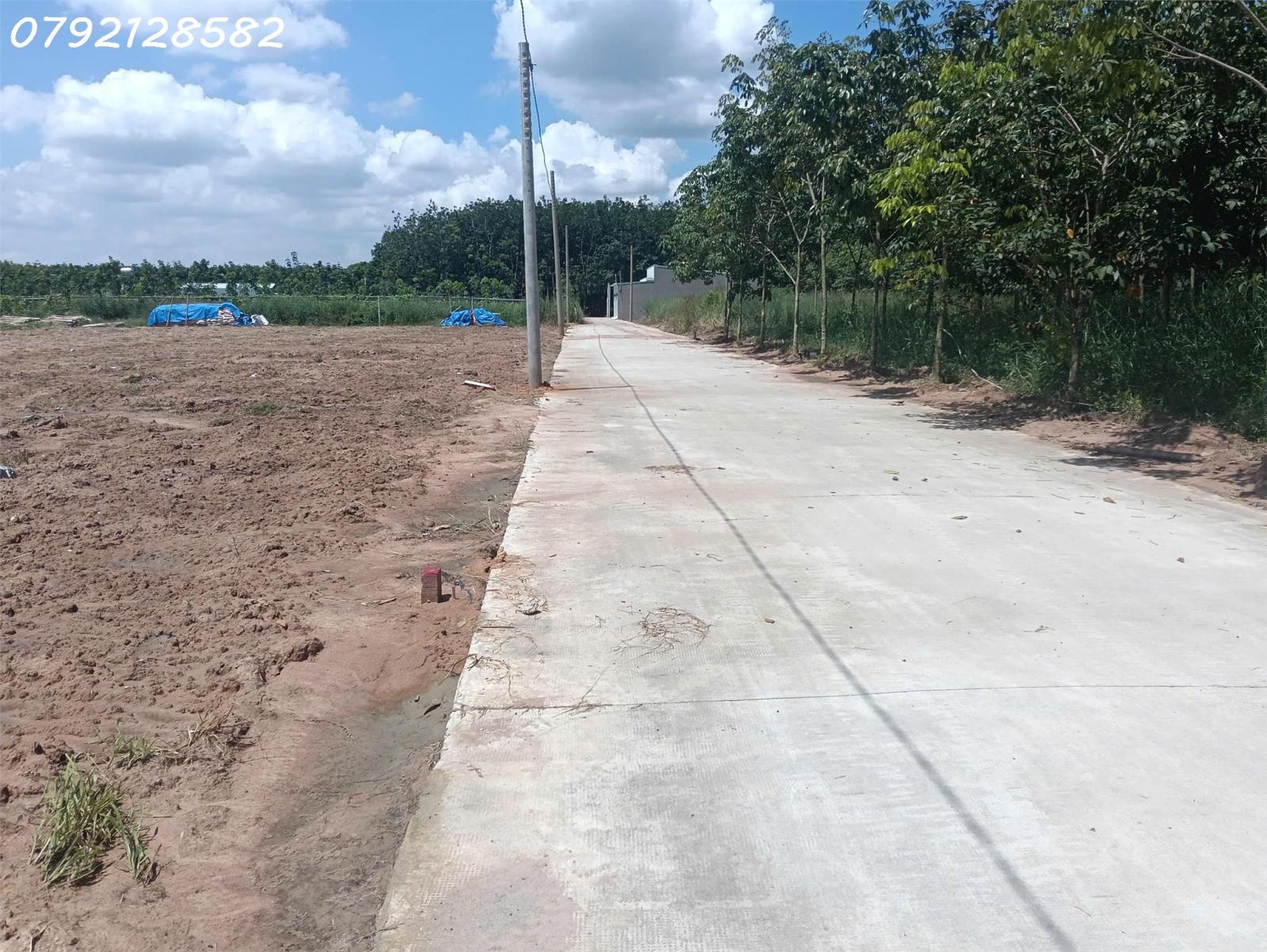 Cần tiền bán gấp lô đất tại Chánh Phú Hòa, TP. HCM, 8tr/m2, DT 4610m2 16022505