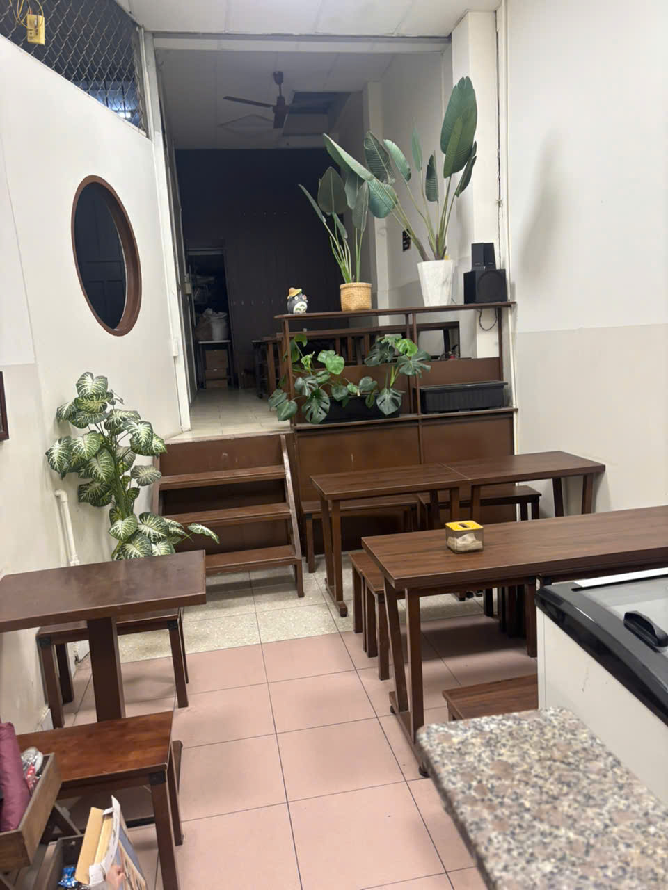 Sang quán cà phê đã hoạt động ổn định tại khu phức hợp Văn Lang, cổng sau đh Văn Lang cs3, đường 16022534