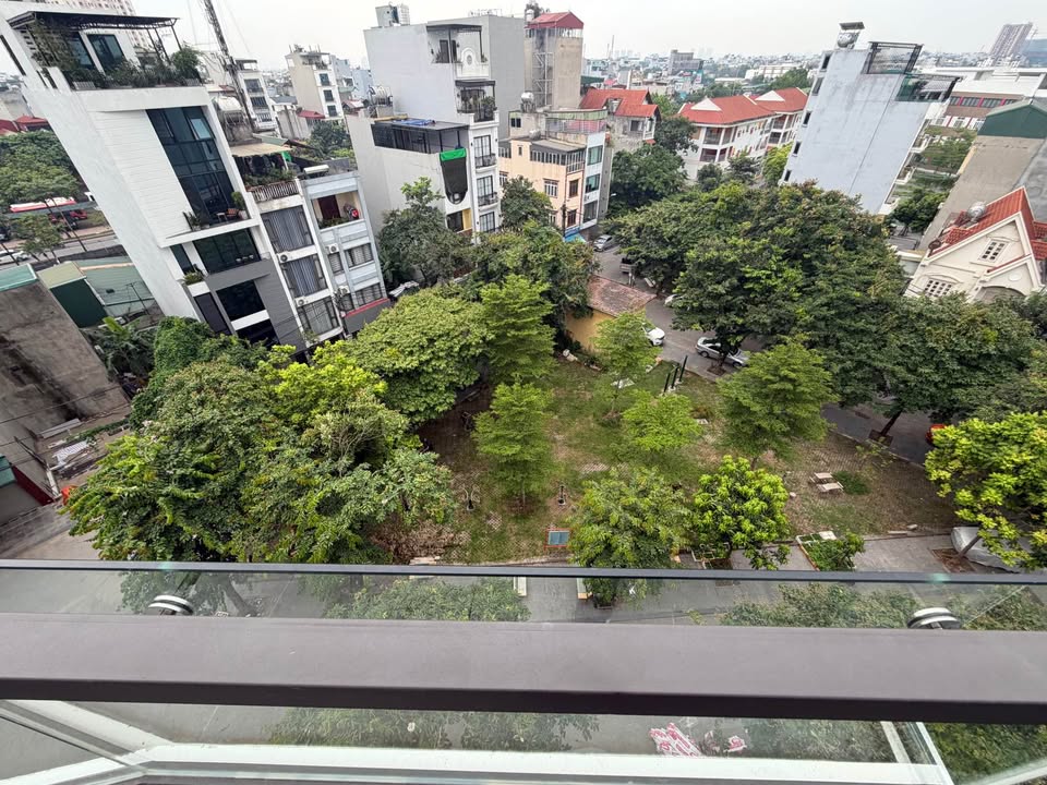 Bán nhà Cổ Linh,Long Biên 7 tầng,40m vỉa hè,oto tránh nhỉnh 15 tỷ 16022624