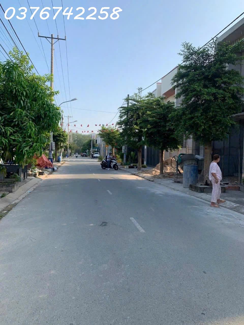 Bán đất 1300m2 tại Phường Chánh Phú Hòa, TP.HCM, giá 18 tỷ 16022672