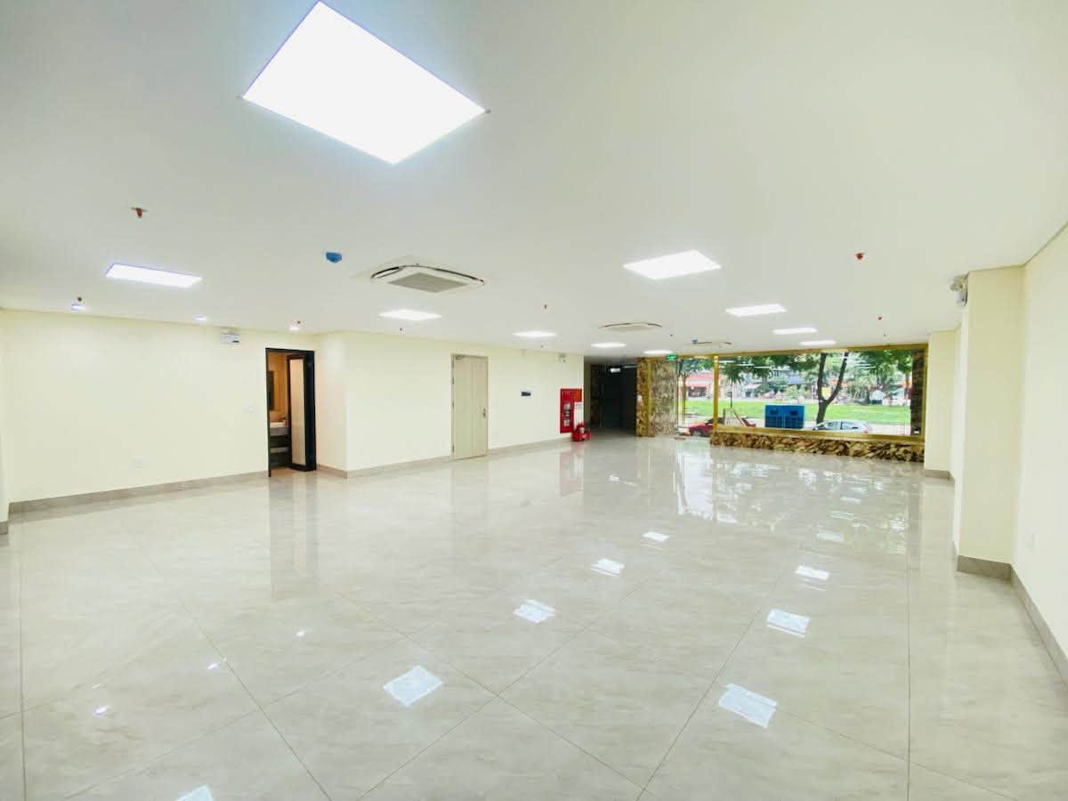 Mặt phố Vũ Tông Phan, Thanh Xuân, dt: 300m2, giá: 119 tỷ, mt: 9m, 4 tầng, gần Vành Đai 2.5 16022707