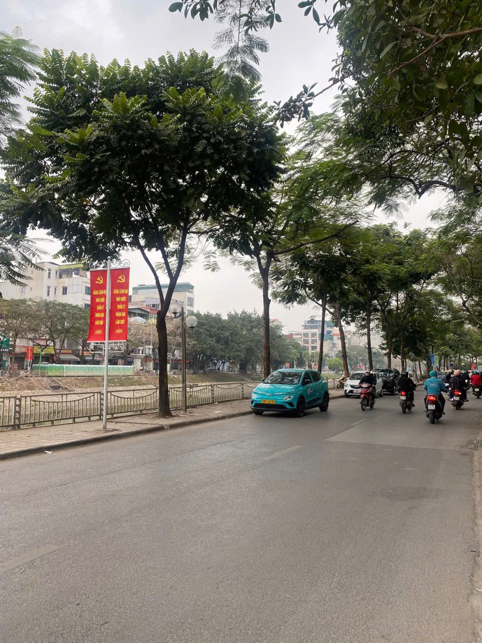 Mặt phố Vũ Tông Phan, Thanh Xuân, dt: 300m2, giá: 119 tỷ, mt: 9m, 4 tầng, gần Vành Đai 2.5 16022707