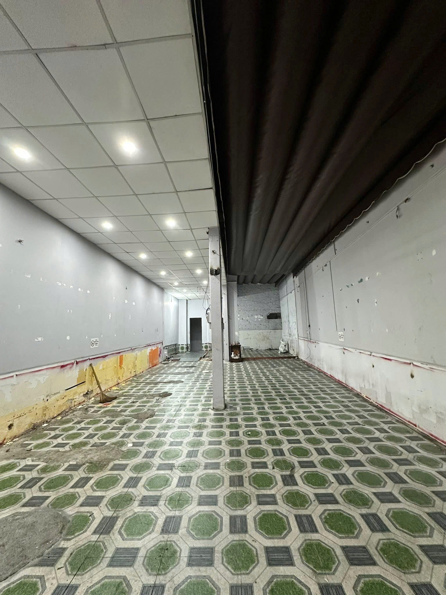 Bán nhà Lô góc 2 Mặt tiền Mã Lò - gần Lê Văn Quới, 5x20m, Cấp 4, tiện xây, Cn 100m2, 9,7 Tỷ. 16022711