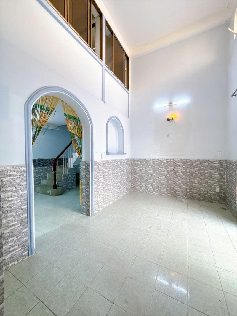 Bán nhà Mặt tiền Hoàng Hoa Thám - giao Nguyễn Thượng Hiền, 6,5x14m, 3 Tầng, 8,8 Tỷ. 16022715