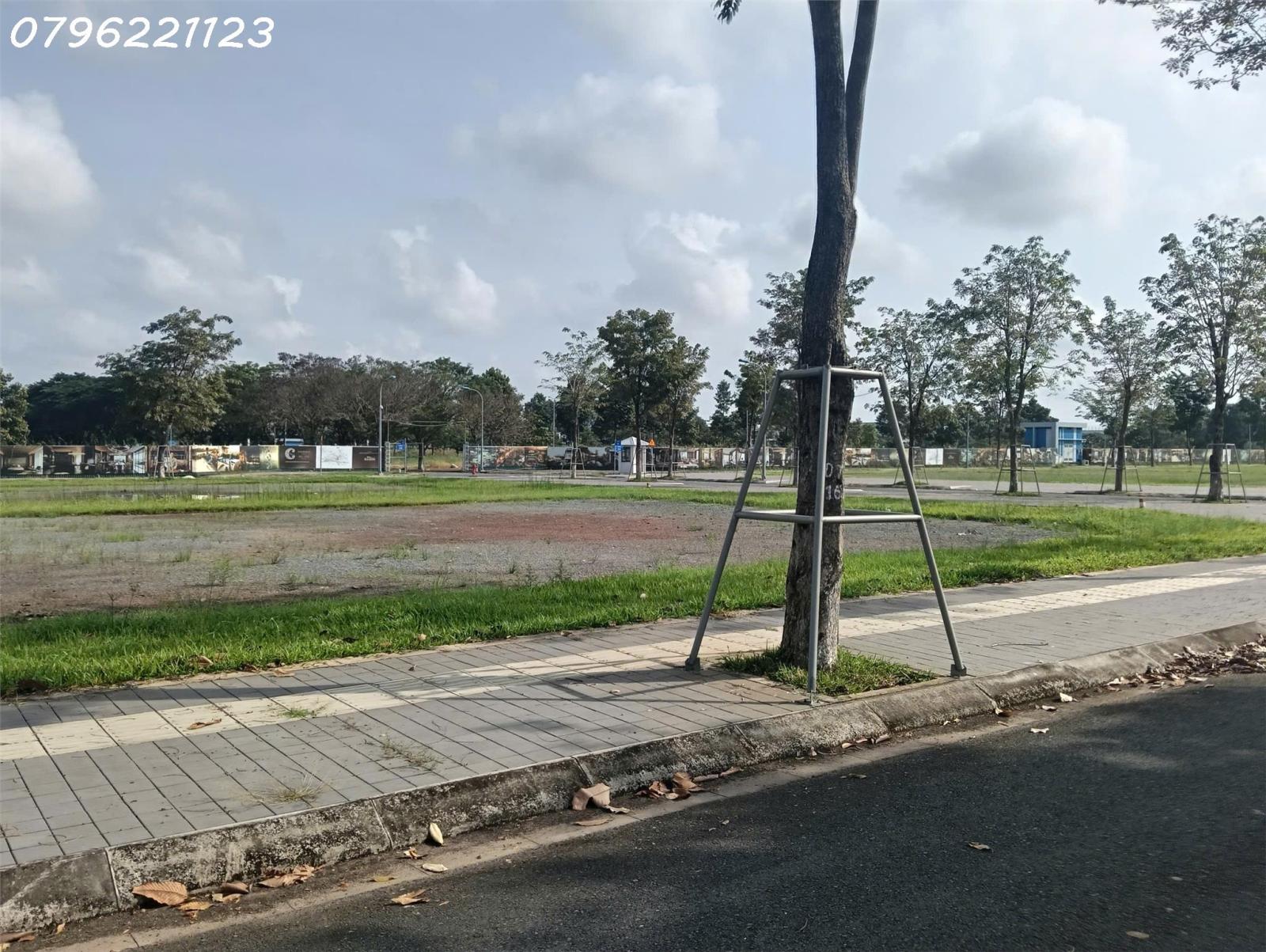 Bán đất tại Ấp Yên Ngựa, ĐT 744, Định Thành, 10 tỷ, DT 1800 m2, giá đầu tư 16022722