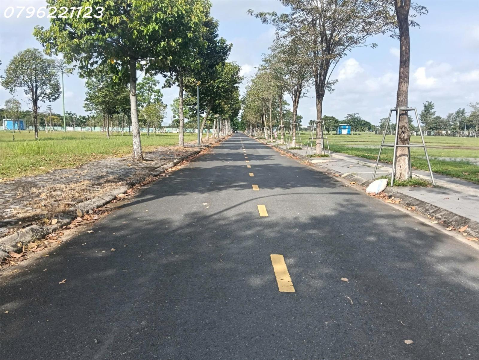 Bán đất tại Ấp Yên Ngựa, ĐT 744, Định Thành, 10 tỷ, DT 1800 m2, giá đầu tư 16022722